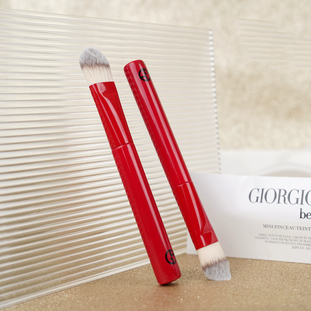 GIORGIO ARMANI  MINI PINCEAU TEINT / MINI FOUDATION BRUSH (Red),GIORGIO ARMANI  MINI PINCEAU TEINT / MINI FOUDATION BRUSH (Red) ราคา , GIORGIO ARMANI  MINI PINCEAU TEINT / MINI FOUDATION BRUSH (Red) รีวิว